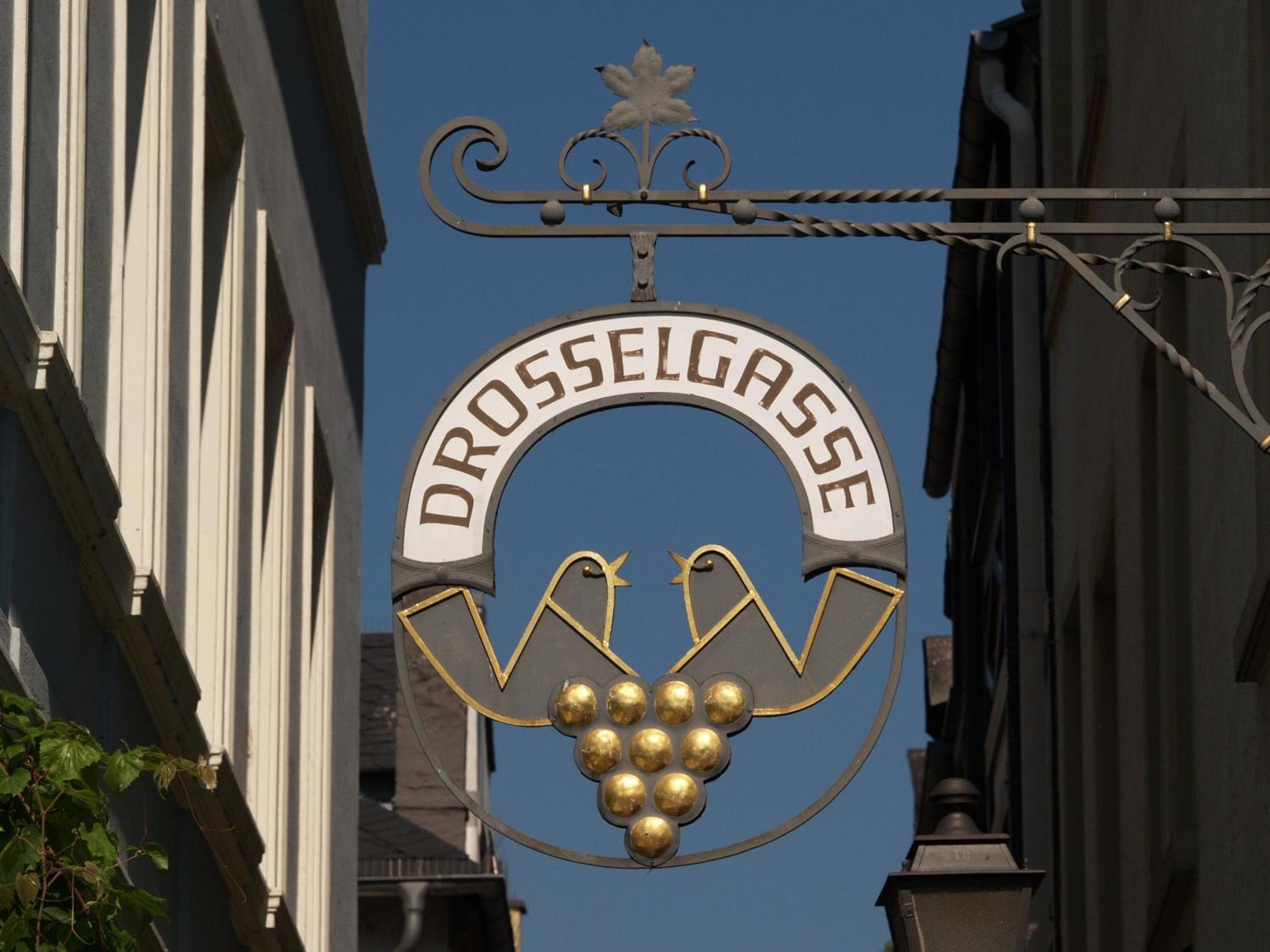 Hotel Trapp Ruedesheim am Rhein Exterior photo