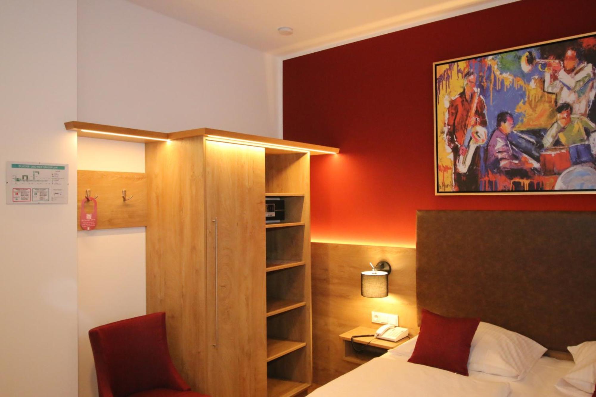 Hotel Trapp Ruedesheim am Rhein Room photo