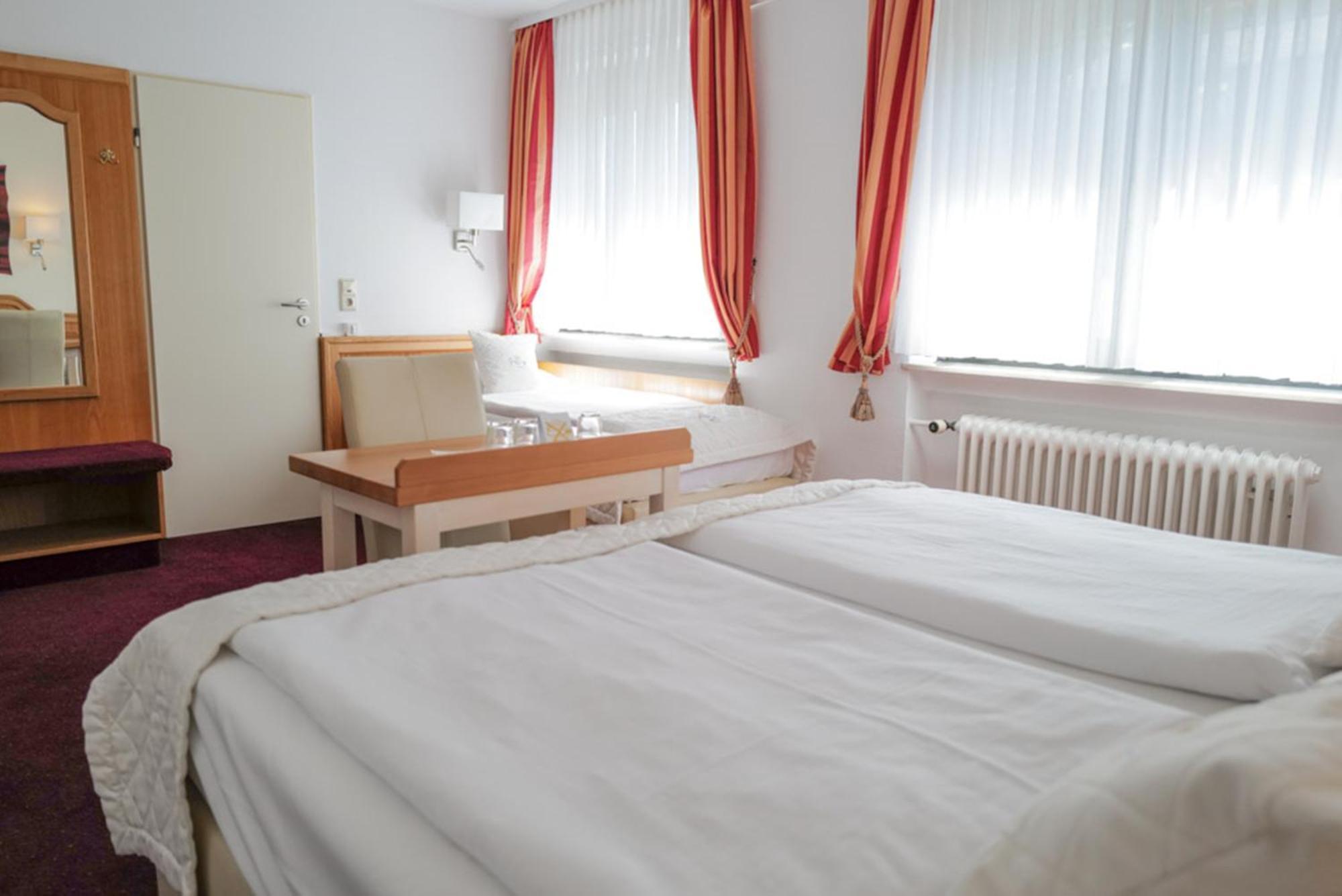 Hotel Trapp Ruedesheim am Rhein Room photo